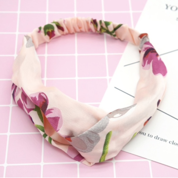 Floral Knotted Headband (1 pc.) - Picture 3 of 9